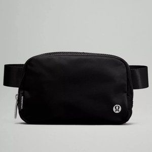 Lululemon Everywhere Belt Bag 1L New Black Crossbody bag